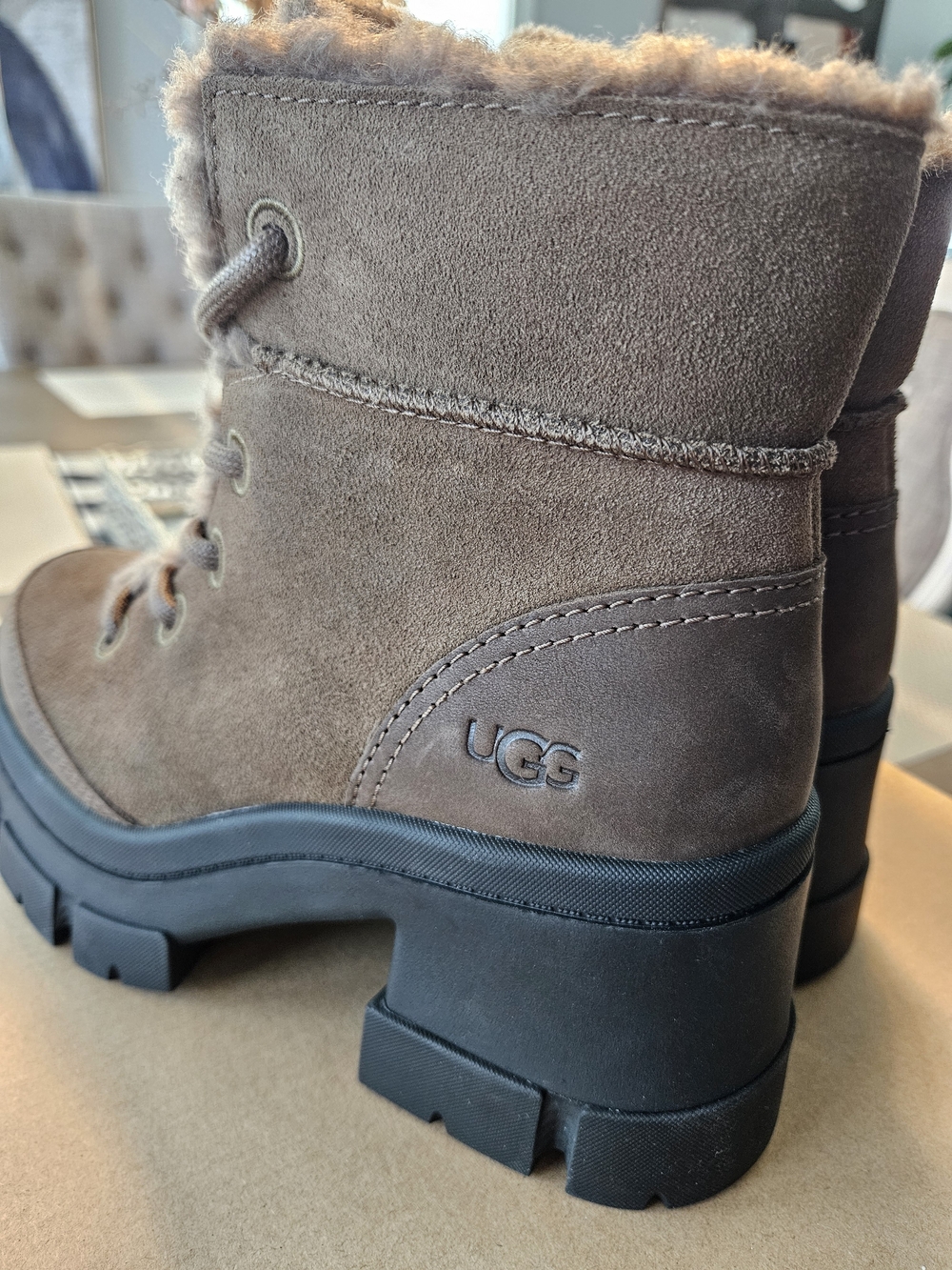 UGG Women's Brooklyn  Lace-Up Cuff Ankle Boots Stacked Heel - Size: US 7/ UK 38 - Picture 5 of 9